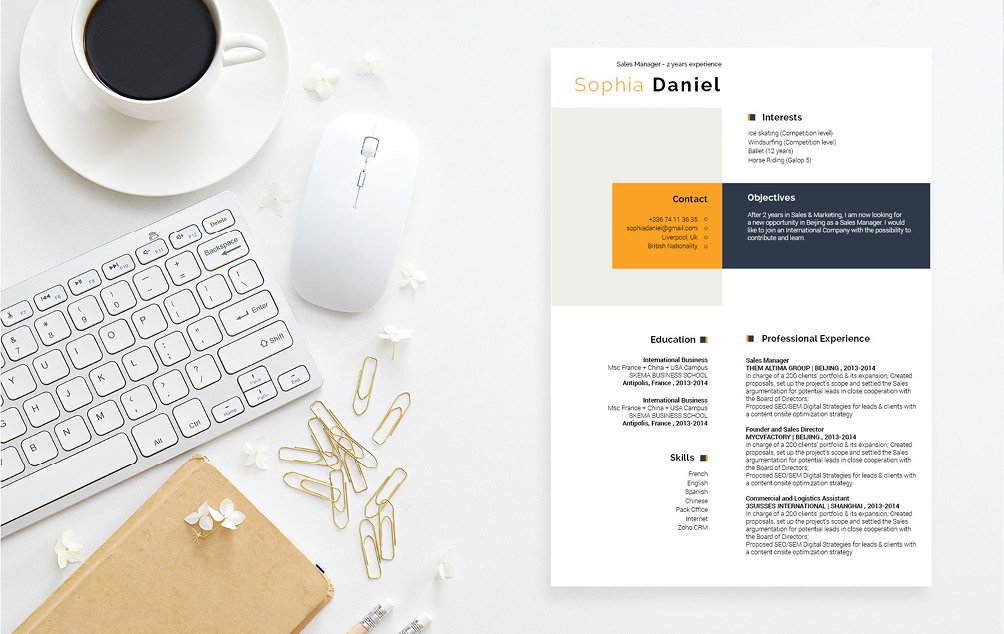 The functional resume template of choice for young job seekers! Everything is made readily accesabile to your potential employer